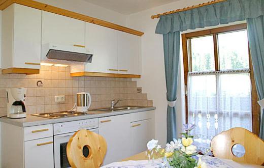Edthof Apartment Lungotz ภายนอก รูปภาพ