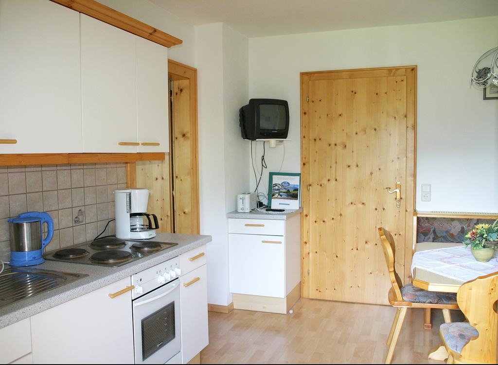Edthof Apartment Lungotz ภายนอก รูปภาพ